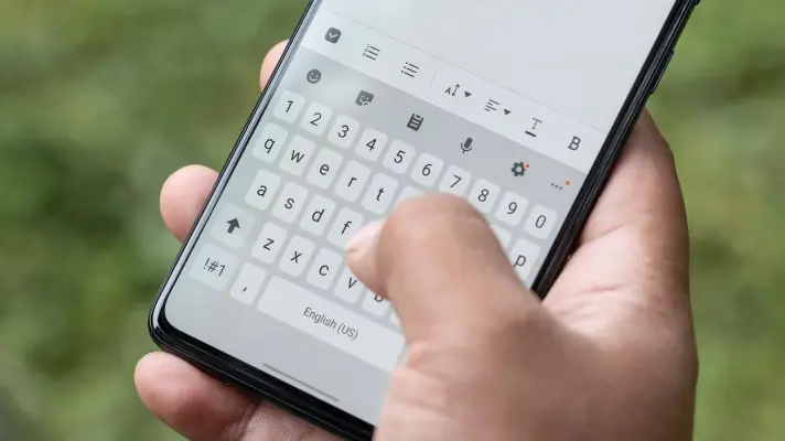 بهترین روش‌های تایپ در اندروید؛ آموزش Gboard و تایپ صوتی و دست‌نویس