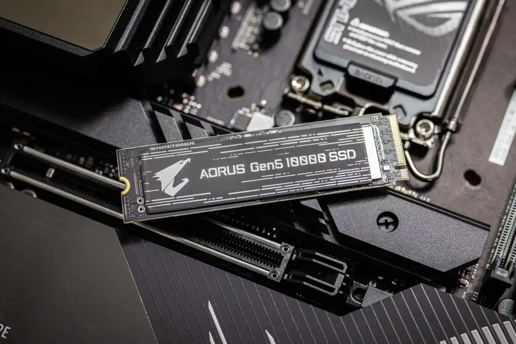 چرا SSD NVMe سریع شما کند کار می‌کند؟ انتخاب اشتباه اسلات PCIe سرعت را کم می‌کند!