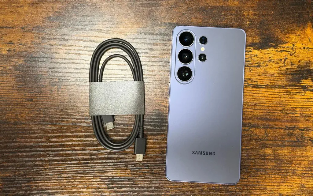 کابل شارژ سامسونگ؛ راهنمای خرید کابل USB-C برای شارژ سریع ۴۵ وات