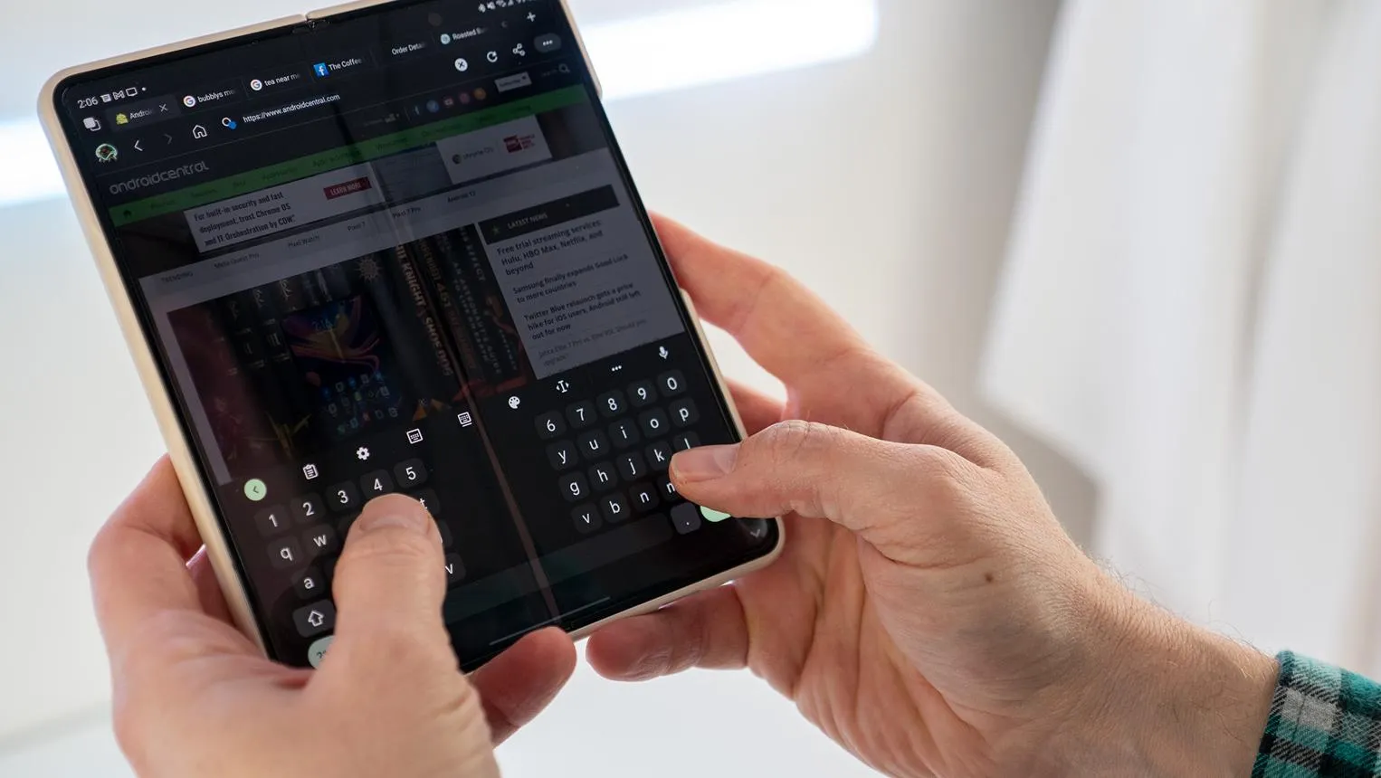 دانلود Kinetica Keyboard؛ کیبورد اندروید با قابلیت تایپ دو انگشتی
